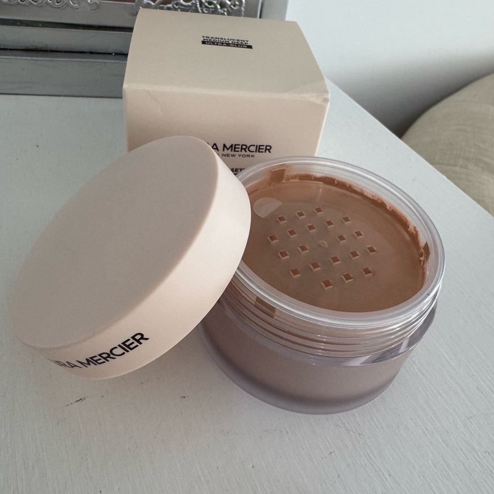 Laura Mercier Loose Setting Powder - COLOR TRANSLUCENT MEDIUM DEEP